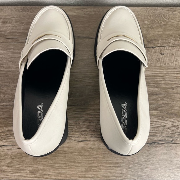 Soda Women's Chunky White Heel Loafers Size 10 Grunge Y2K Platform - Picture 5 of 8